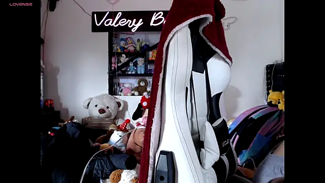 ValeryBaker  online show from November 2025 03:02:01 PM