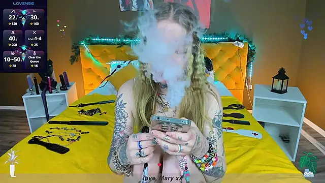 Mary Xextra online show from January 2025 01:10:02 AM