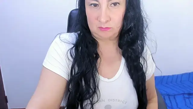 Snapshot of Ashyle chatting on March 2025 03:13:02 AM Ashyle online show from March 2025 03:13:02 AM