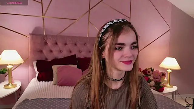SophieSuvi online show from December 2024 02:11:02 PM
