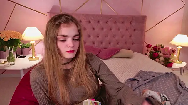 SophieSuvi online show from December 2024 05:17:02 PM