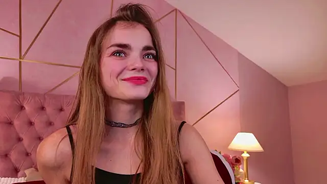 SophieSuvi online show from December 2024 08:22:01 PM