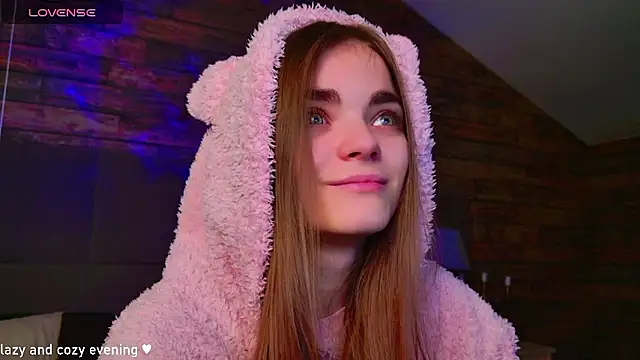 SophieSuvi online show from December 2024 11:40:02 AM