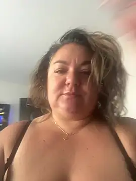 MikyVesela online show from July 2026 08:52:02 AM