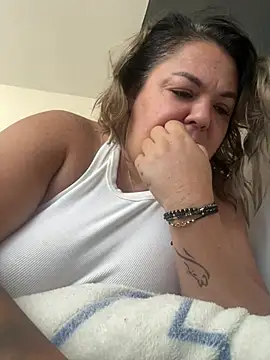 MikyVesela online show from July 2026 07:32:02 AM