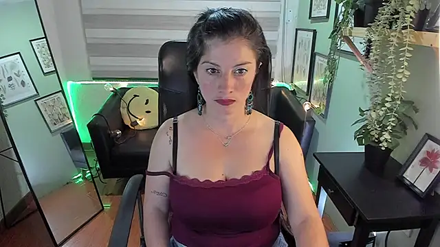 Aliiz 01 online show from July 2026 07:34:02 PM