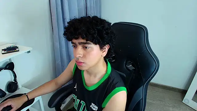  nickconnor01 online show from January 2025 12:38:01 AM