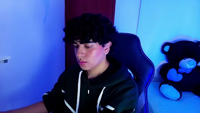  nickconnor01 online show from March 2025 09:35:01 PM