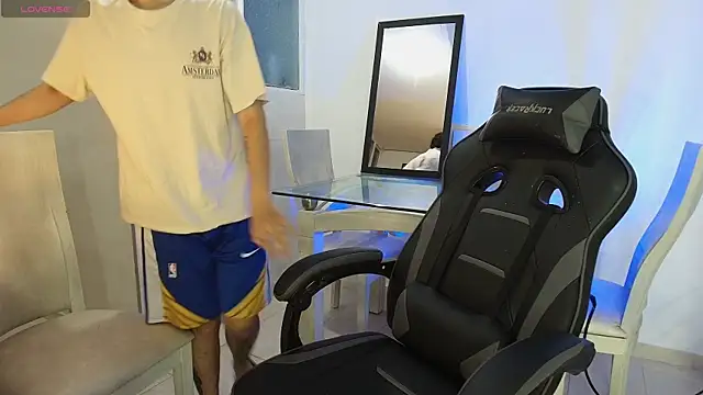  nickconnor01 online show from November 2025 03:06:02 AM