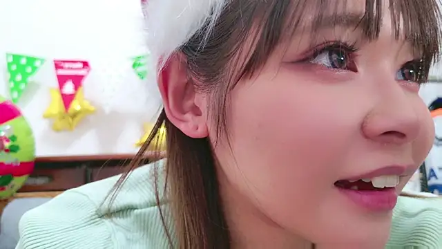 Snapshot of Megu_Melon chatting on December 2024 03:06:02 PM Megu Melon online show from December 2024 03:06:02 PM