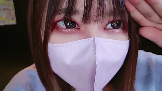 Snapshot of Megu_Melon chatting on May 2026 01:11:02 AM Megu Melon online show from May 2026 01:11:02 AM