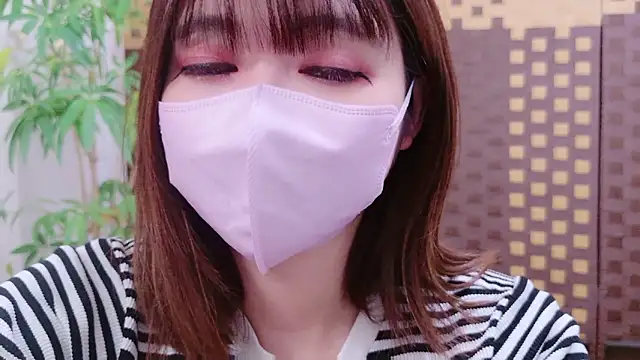 Snapshot of Megu_Melon chatting on May 2026 05:23:01 AM Megu Melon online show from May 2026 05:23:01 AM
