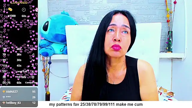 Snapshot of HorniestMilf chatting on March 2025 04:49:02 AM HorniestMilf online show from March 2025 04:49:02 AM