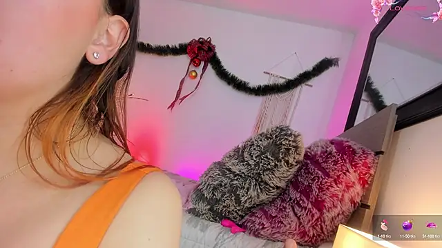 Eyleen 24 online show from December 2024 10:22:01 PM