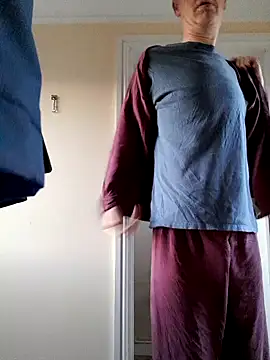 Snapshot of fastfun2012 chatting on December 2024 08:20:01 AM fastfun2012 online show from December 2024 08:20:01 AM