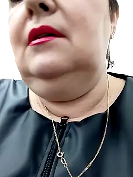 Snapshot of FantasyMichelle chatting on January 2025 06:49:01 AM FantasyMichelle online show from January 2025 06:49:01 AM