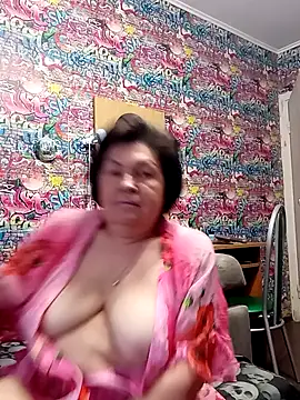 Snapshot of FantasyMichelle chatting on April 2026 03:20:02 PM FantasyMichelle online show from April 2026 03:20:02 PM