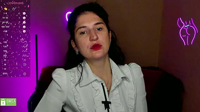Snapshot of Alianna_Solo_Kisses chatting on January 2025 06:31:02 AM Alianna Solo Kisses online show from January 2025 06:31:02 AM