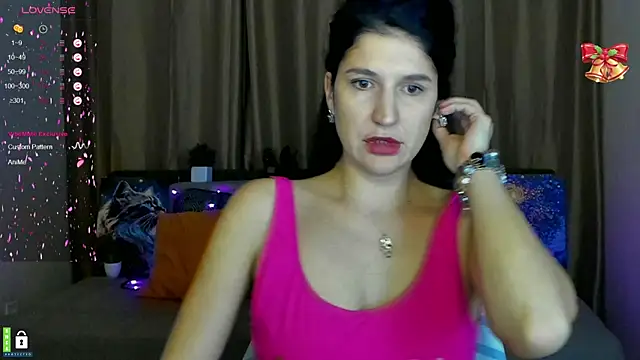 Snapshot of Alianna_Solo_Kisses chatting on February 2025 06:29:01 AM Alianna Solo Kisses online show from February 2025 06:29:01 AM