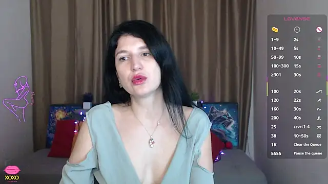 Snapshot of Alianna_Solo_Kisses chatting on March 2025 12:00:01 PM Alianna Solo Kisses online show from March 2025 12:00:01 PM