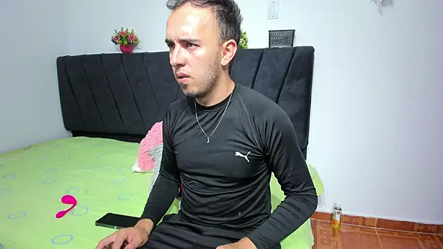 big-dicktop23 online show from April 2026 11:05:02 PM