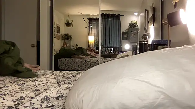 annabelleholly666 online show from October 2025 12:00:01 AM