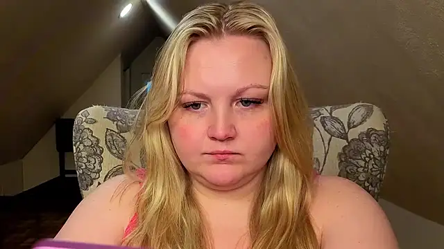 Snapshot of PhatAssBlond chatting on May 2026 10:37:02 PM PhatAssBlond online show from May 2026 10:37:02 PM