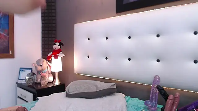 Natasha26  online show from January 2025 10:13:02 PM