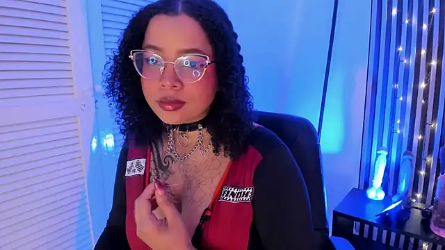 Emiilycollins online show from December 2024 04:48:02 AM