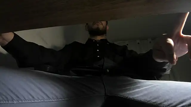 s sven03 online show from February 2025 03:08:02 AM