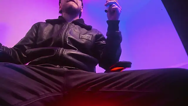 s sven03 online show from November 2025 10:23:02 PM