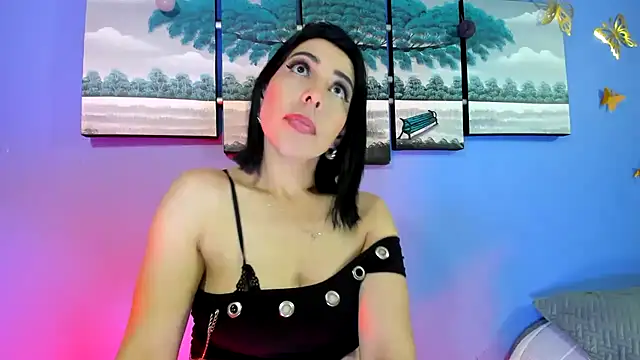 Snapshot of AdelleLennox_cg chatting on February 2025 01:57:01 PM AdelleLennox cg online show from February 2025 01:57:01 PM