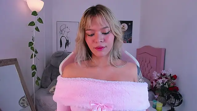 Adria ross online show from February 2025 01:52:02 PM