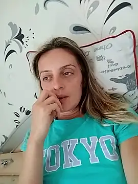 SophyGirl online show from September 2025 12:19:01 PM