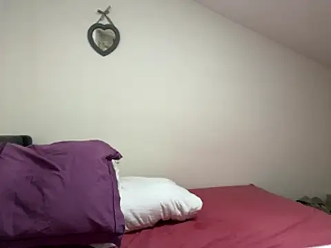 lyajoliee online show from April 2026 08:23:01 AM