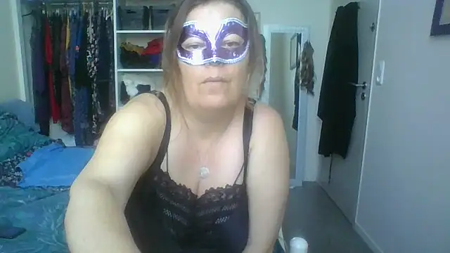 Snapshot of blueblush chatting on February 2025 07:56:02 AM blueblush online show from February 2025 07:56:02 AM