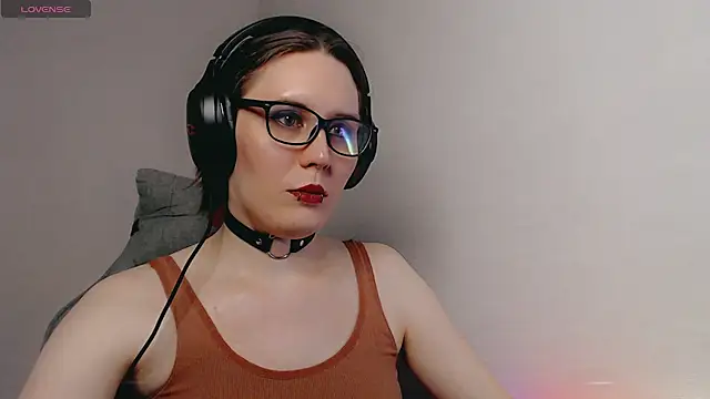 Snapshot of tracy_cooper chatting on January 2025 08:42:01 PM tracy cooper online show from January 2025 08:42:01 PM