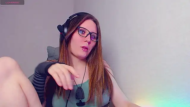 Snapshot of tracy_cooper chatting on February 2025 04:54:01 AM tracy cooper online show from February 2025 04:54:01 AM