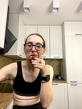 MartiniiSelenna online show from October 2025 05:49:01 AM