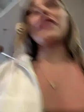 Rose-euphoria online show from March 2025 03:58:02 PM