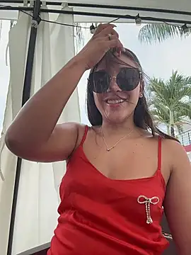 Rose-euphoria online show from November 2025 01:46:01 PM