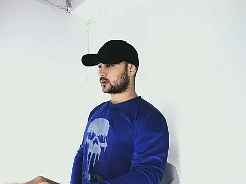 Sebas-hott online show from October 2025 10:20:02 PM