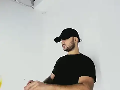 Sebas-hott online show from October 2025 10:39:02 PM