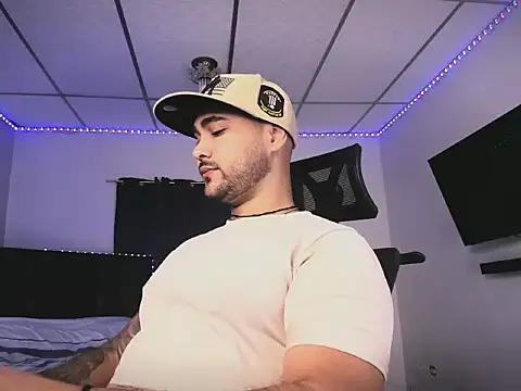 Sebas-hott online show from March 2026 10:28:02 PM