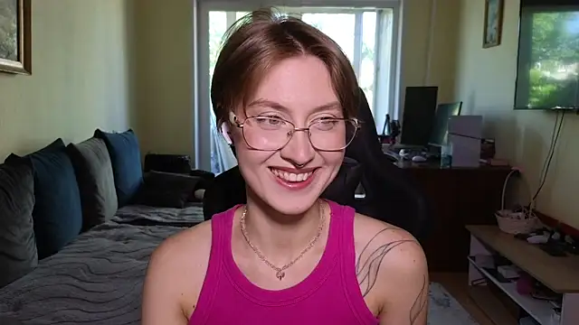 Snapshot of MalvinaBlum chatting on June 2026 07:08:01 AM MalvinaBlum online show from June 2026 07:08:01 AM