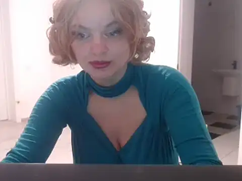 Snapshot of YourSweetJam chatting on March 2025 12:20:02 AM YourSweetJam online show from March 2025 12:20:02 AM