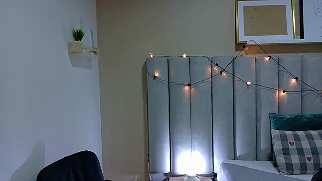 alaia-rogers online show from November 2025 11:32:01 AM