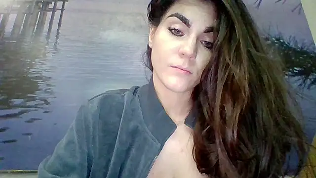 AliceTailor online show from April 2026 09:39:33 PM