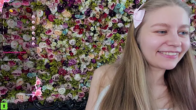 Snapshot of Polumna_cute chatting on January 2025 03:32:02 PM Polumna cute online show from January 2025 03:32:02 PM