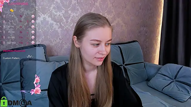Snapshot of Polumna_cute chatting on March 2025 12:14:02 PM Polumna cute online show from March 2025 12:14:02 PM